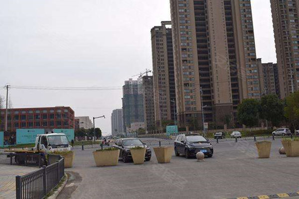 香逸尚城最新成交价，时代印记与市场的脉动