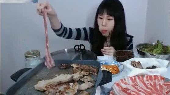 弗朗西斯卡吃播最新动态及观看与学习指南